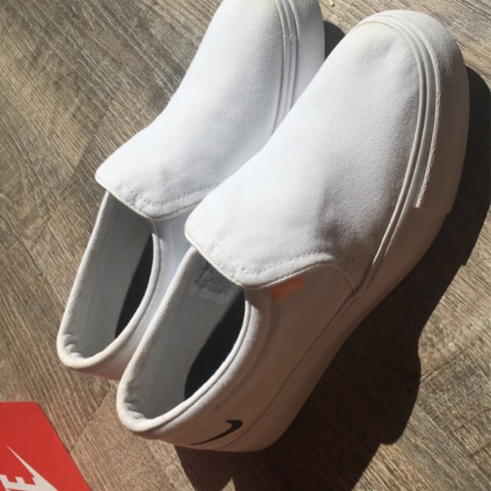 Women’s shoes
